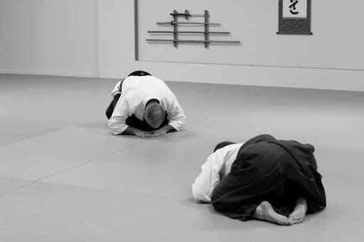 Reigi im Dojo: Warum das Ritual des Verbeugens unverzichtbar ist
